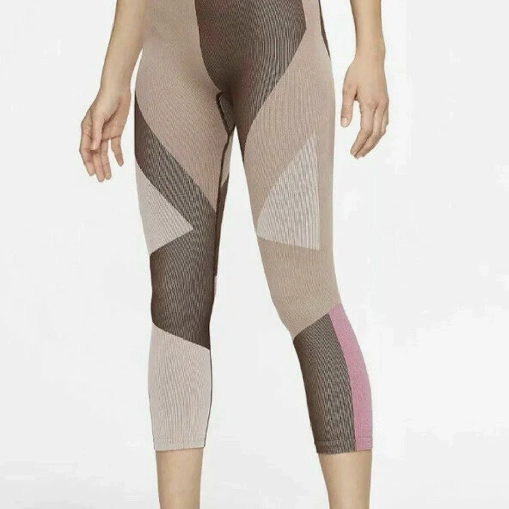 Nike Dri-FIT Sculpt Lux High Rise 7/8 Patterned Leggings Yoga Gym NWT Medium